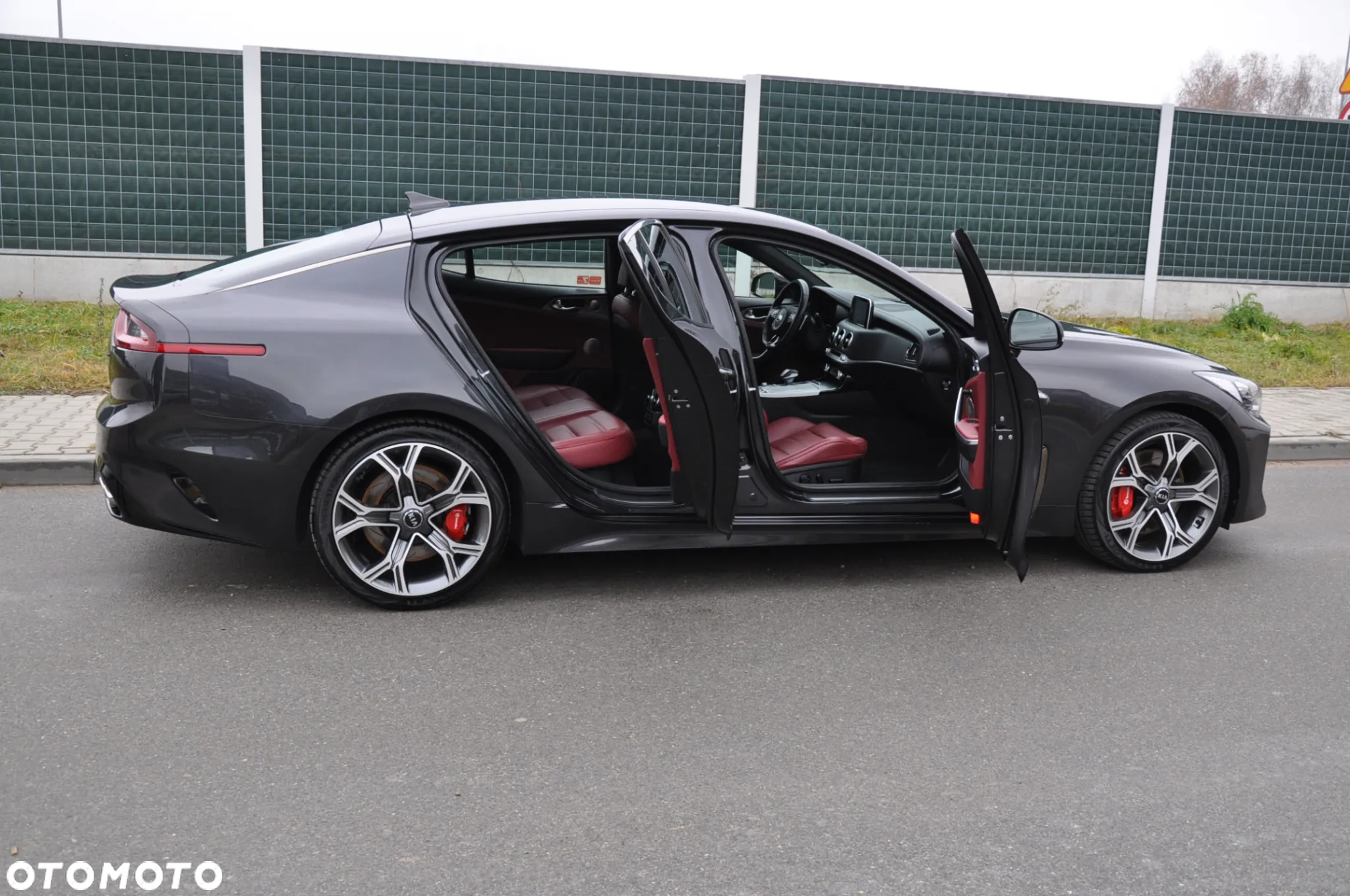 Kia Stinger 3.3 T-GDI V6 GT AWD - 20