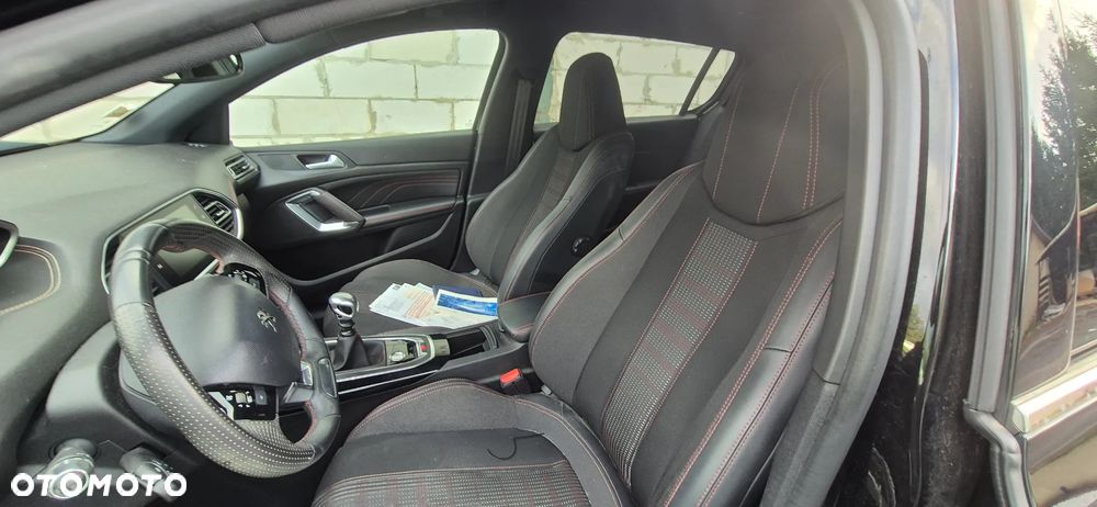 Peugeot 308 1.2 PureTech GPF GT Pack S&S - 16