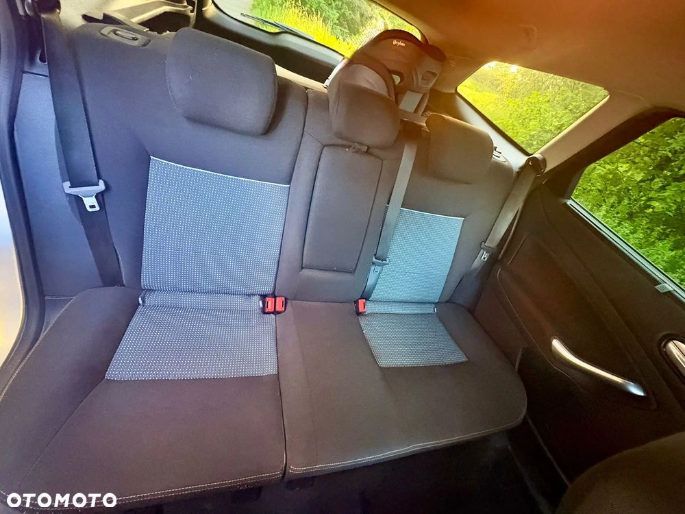 Ford Mondeo 2.0 TDCi Titanium - 10