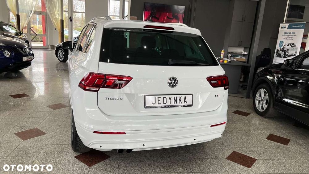 Volkswagen Tiguan - 21