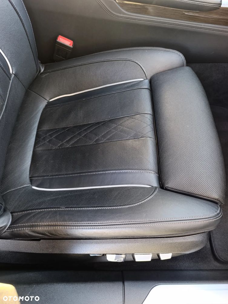 BMW Seria 7 740Li - 16