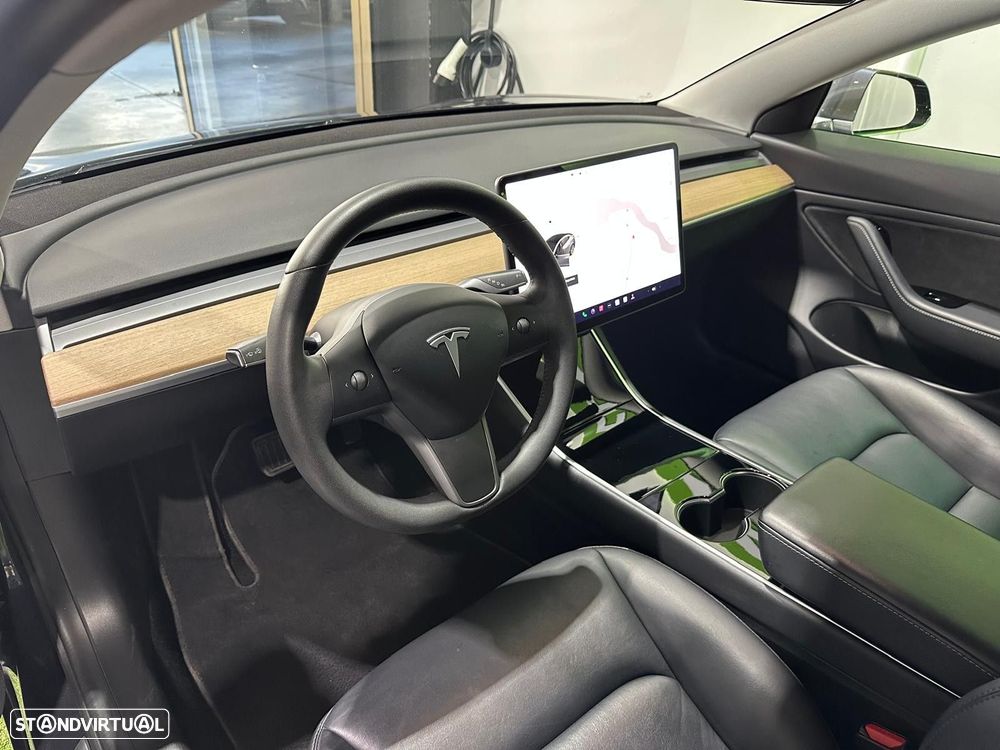 Tesla Model 3 Long-Range Dual Motor AWD - 25