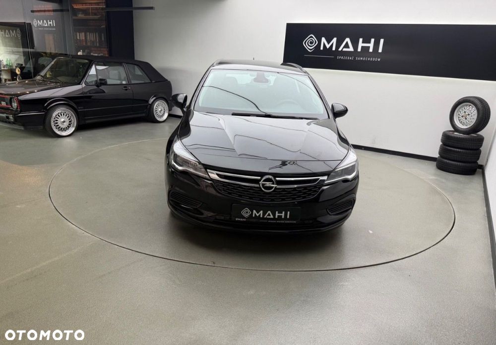 Opel Astra - 4