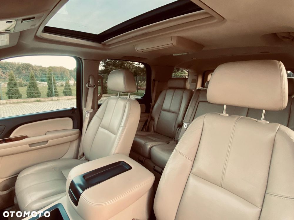 Chevrolet Tahoe - 19