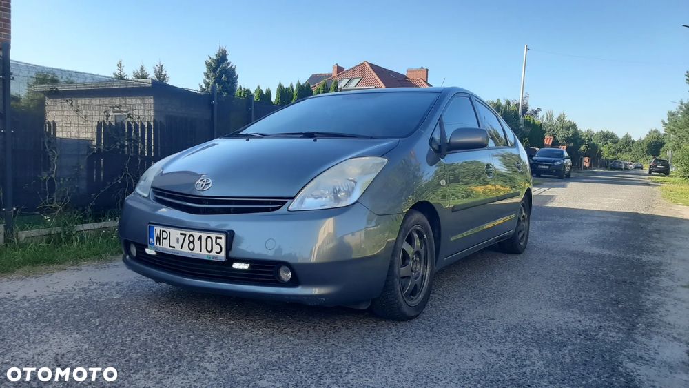 Toyota Prius 1.5 VVT-i Sol - 2