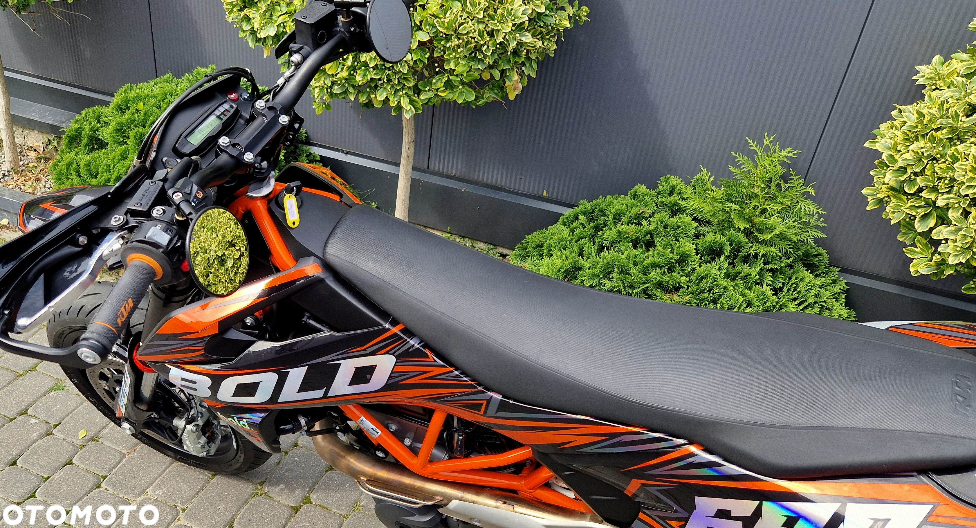 KTM SMC - 32