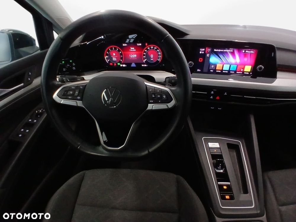 Volkswagen Golf 1.0 eTSI Life DSG - 6