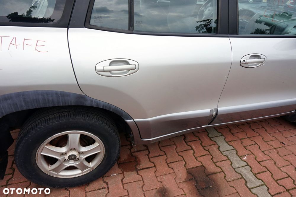 DRZWI TYLNE PRAWE SANTA FE I SM LL  SREBRNY HYUNDAI 2000-2006 - 2