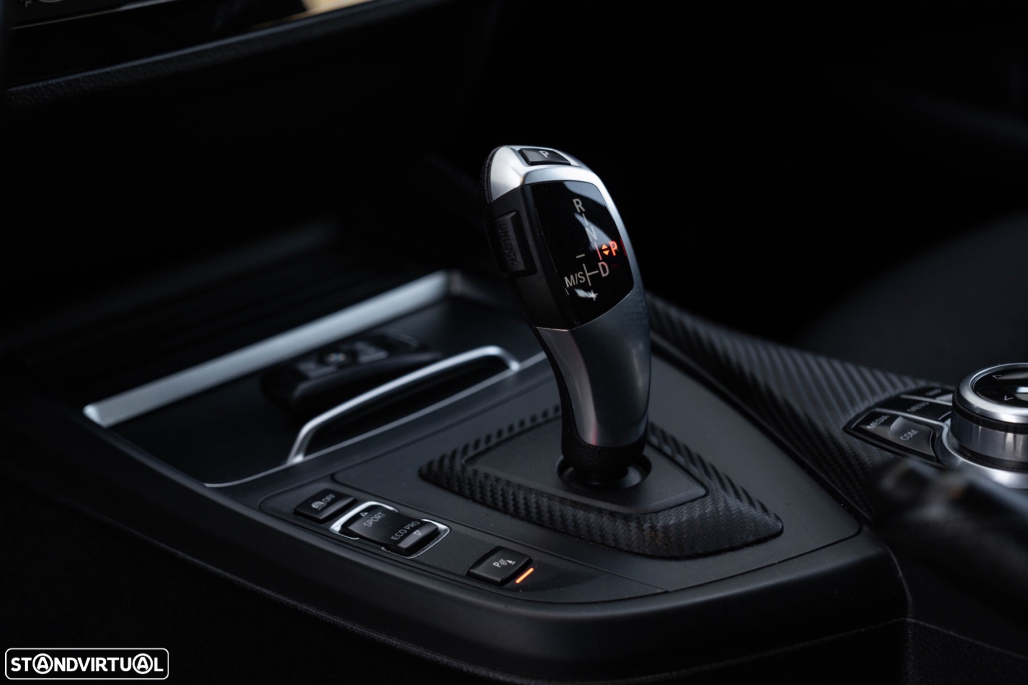 BMW 116 d Pack Desportivo M Auto - 16