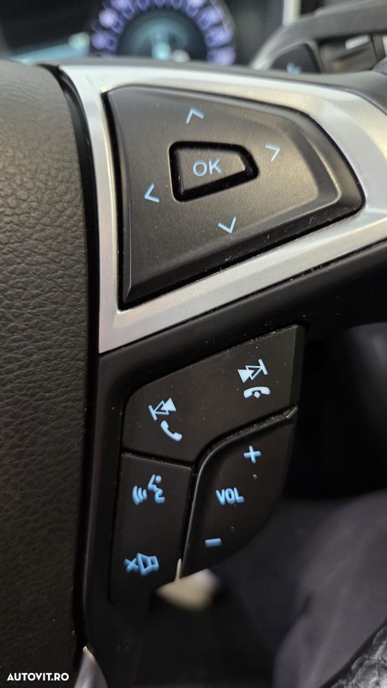 Ford Mondeo 2.0 TDCI PowerShift AWD Titanium - 17