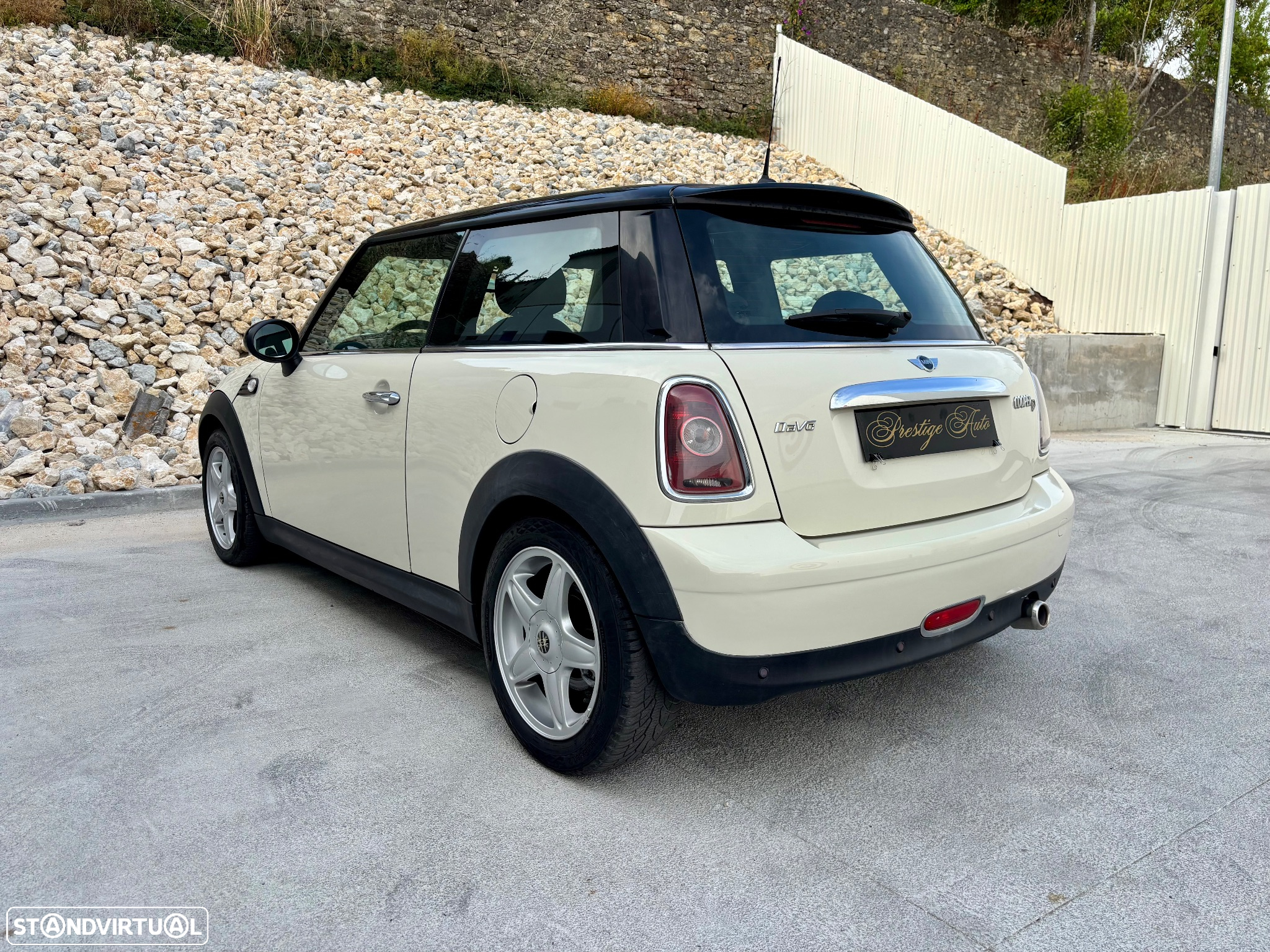 MINI 3 Portas Cooper D - 25