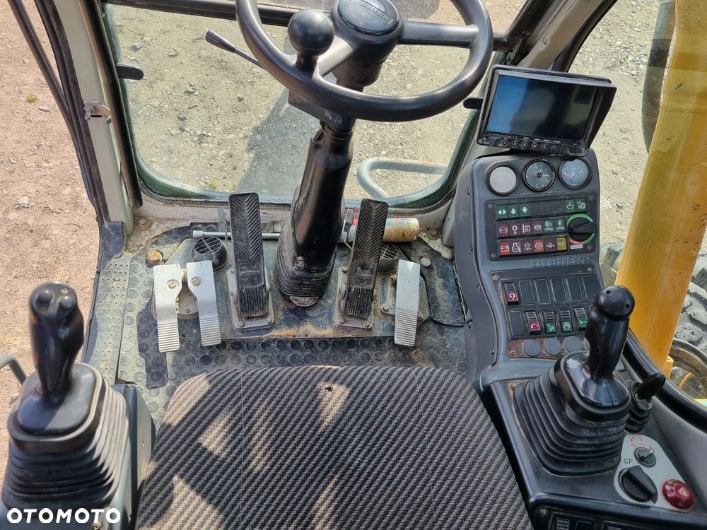 Liebherr 312 - 8