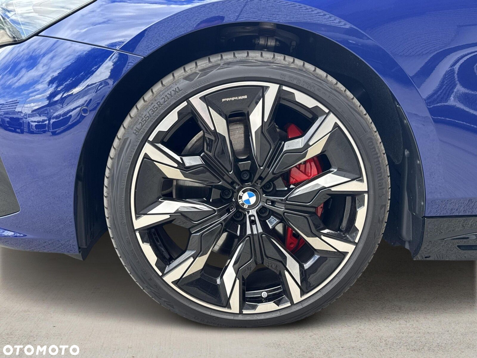 BMW i5 - 9