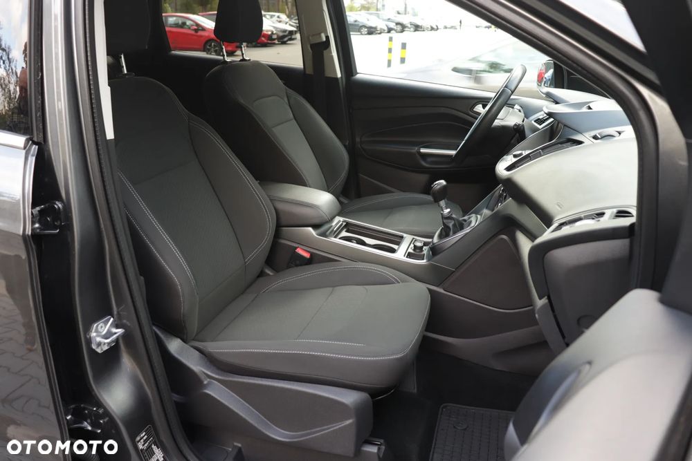 Ford Kuga 2.0 TDCi 4x2 Titanium - 35