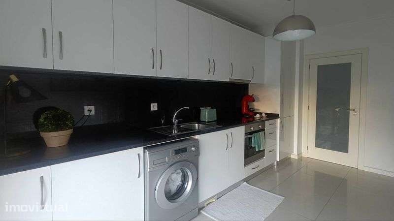 Vendo apartamento T3 todo mobilado - Grande imagem: 5/12