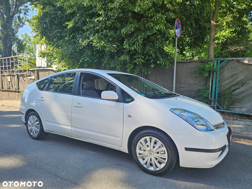 Toyota Prius 1.5 VVT-i Prestige - 6