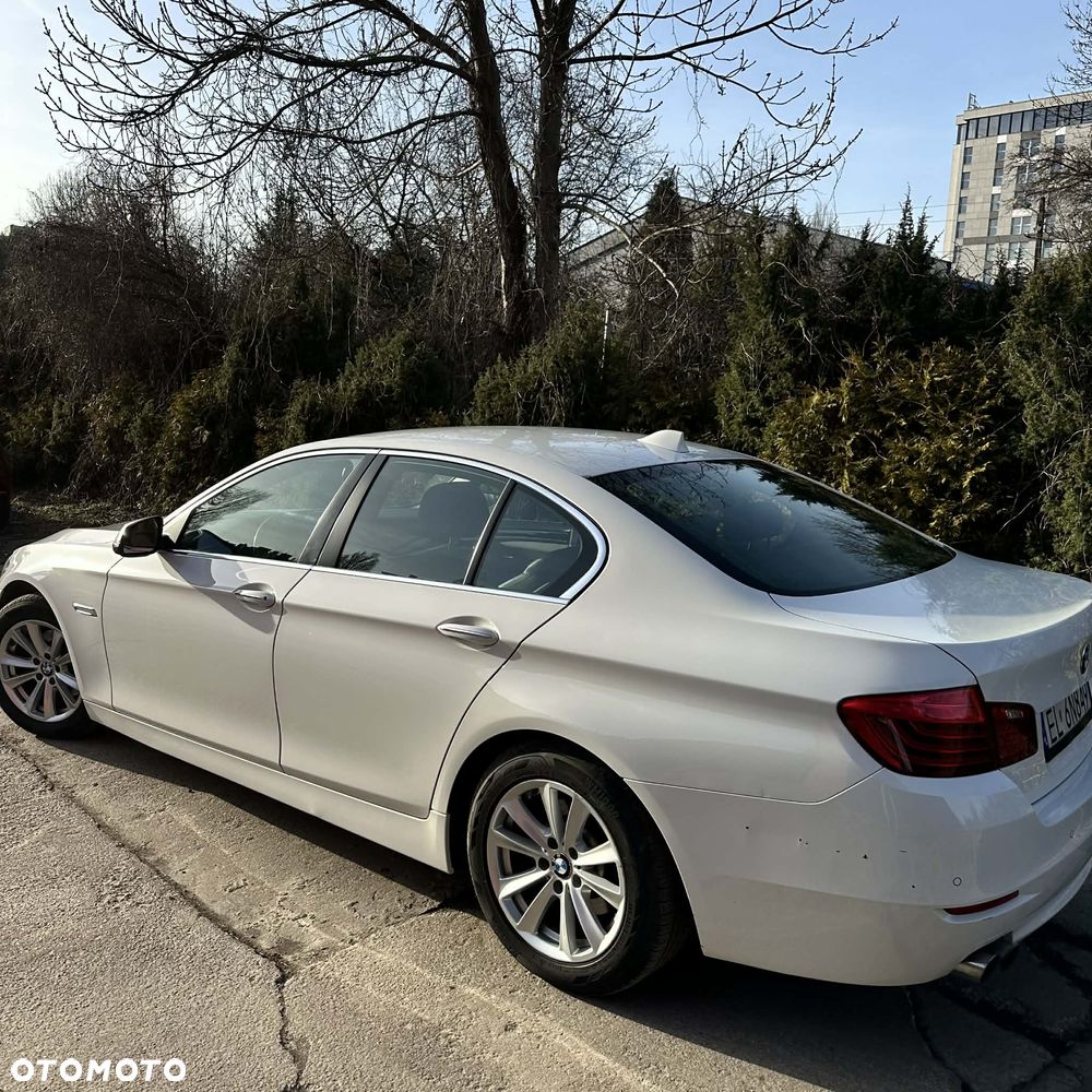 BMW Seria 5 520d - 8