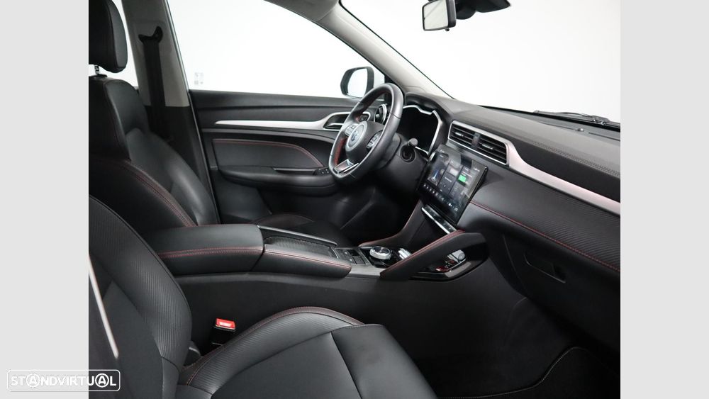 MG ZS EV 72.6 kWh Luxury OBC 11 kW - 8