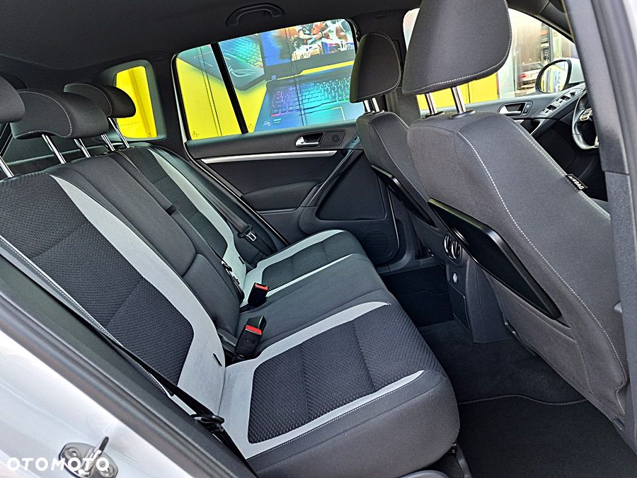Volkswagen Tiguan 2.0 TDI R-Style - 27