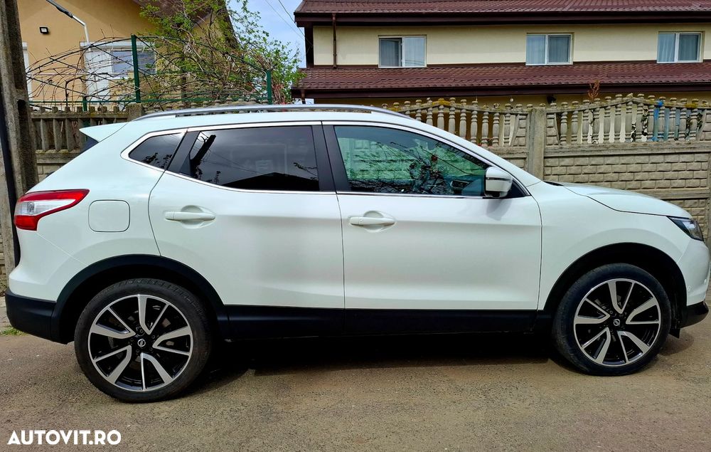 Nissan Qashqai 1.2 DIG-T Start/Stop X-TRONIC Tekna - 2