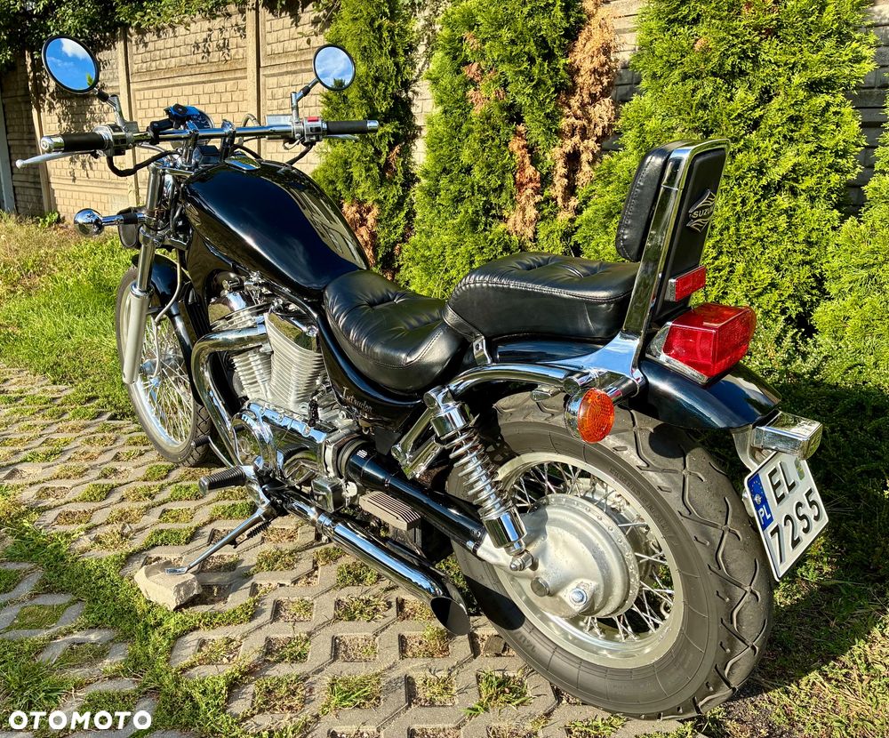 Suzuki Intruder - 4