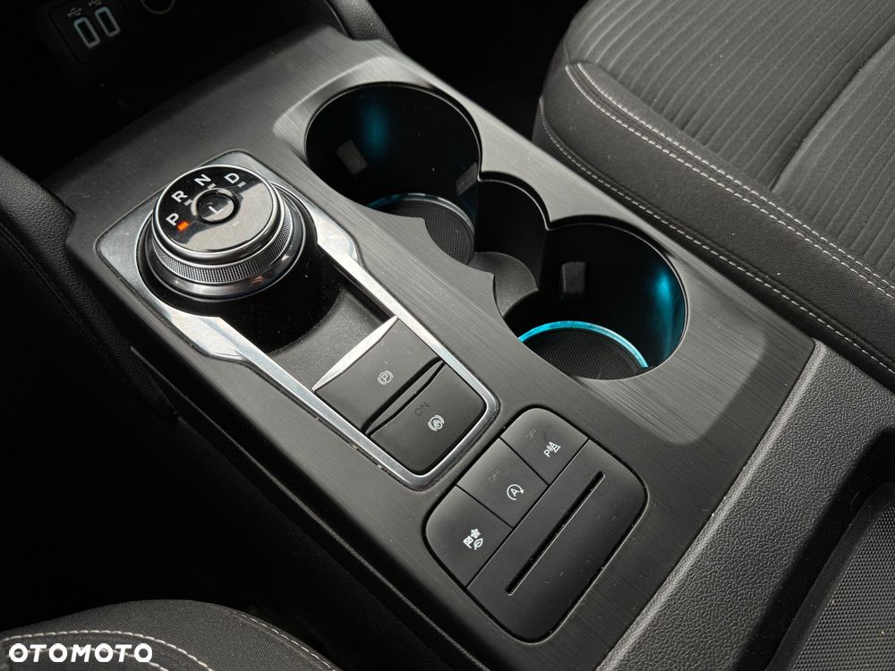 Ford Kuga 2.0 EcoBlue 4x4 TITANIUM - 9