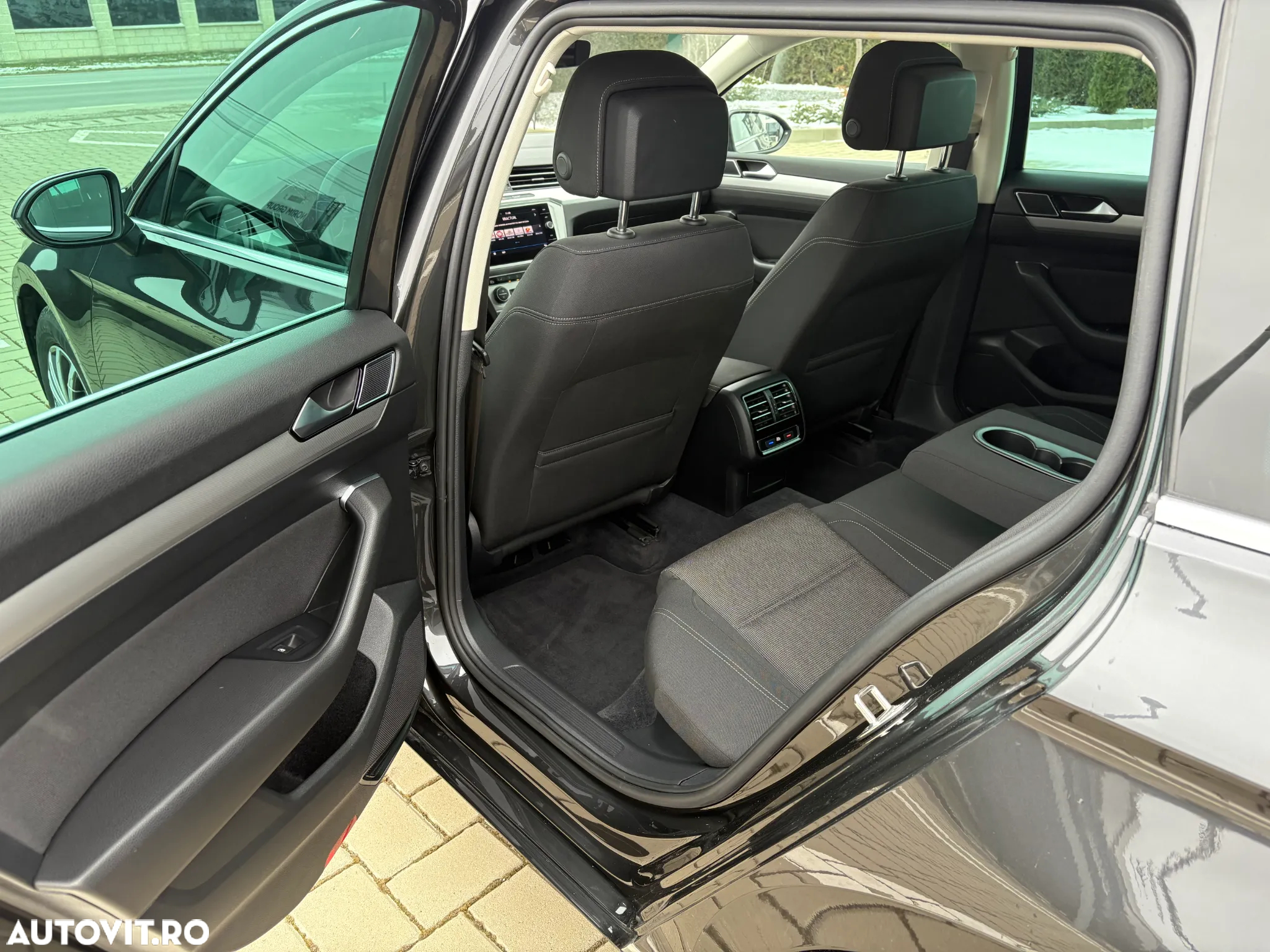 Volkswagen Passat Variant 2.0 TDI DSG Comfortline - 18