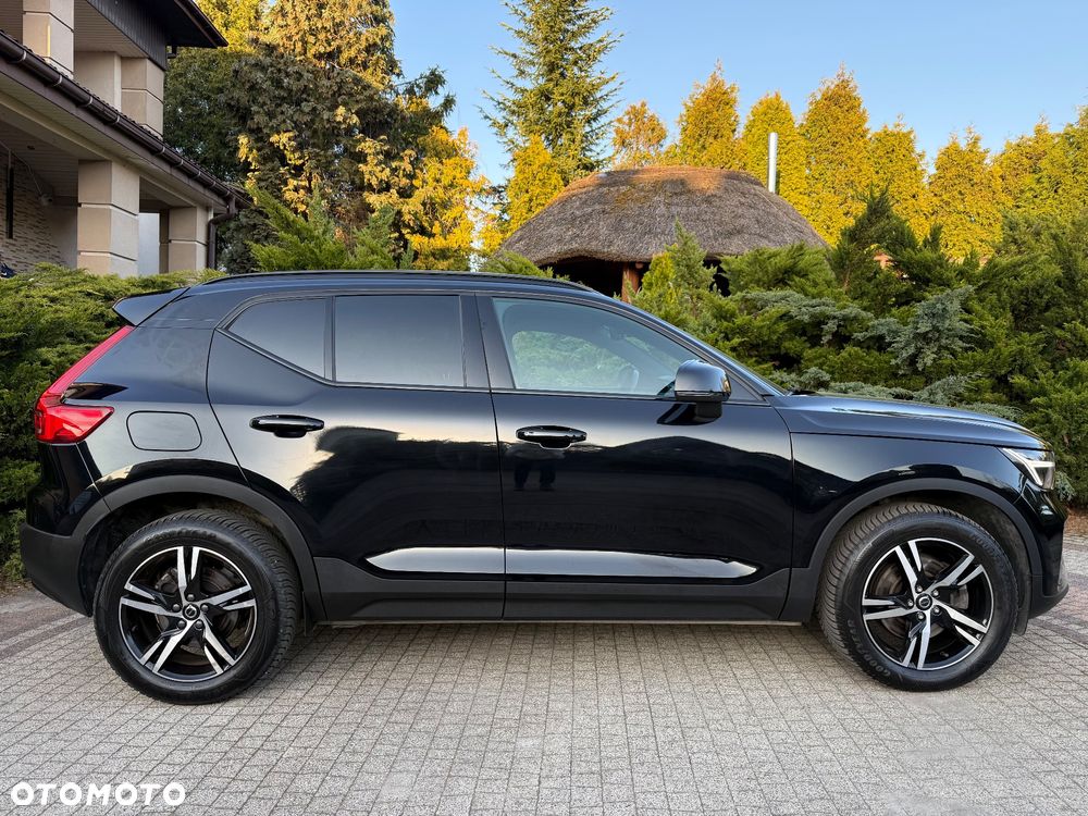 Volvo XC 40 B4 B DKG Plus Black Edition - 11
