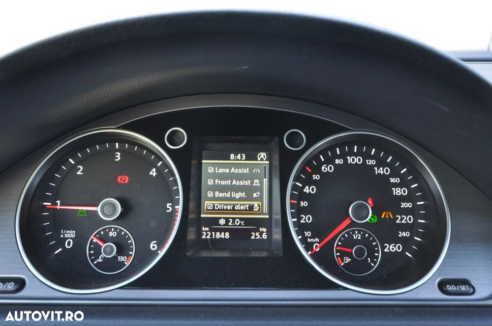Volkswagen Passat Variant 2.0 TDI 4Motion BlueMotion Technology Highline DSG - 14