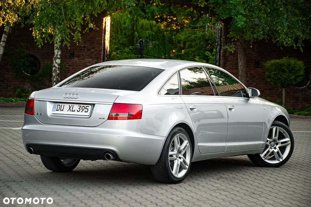 Audi A6 Limousine 2.4 - 17