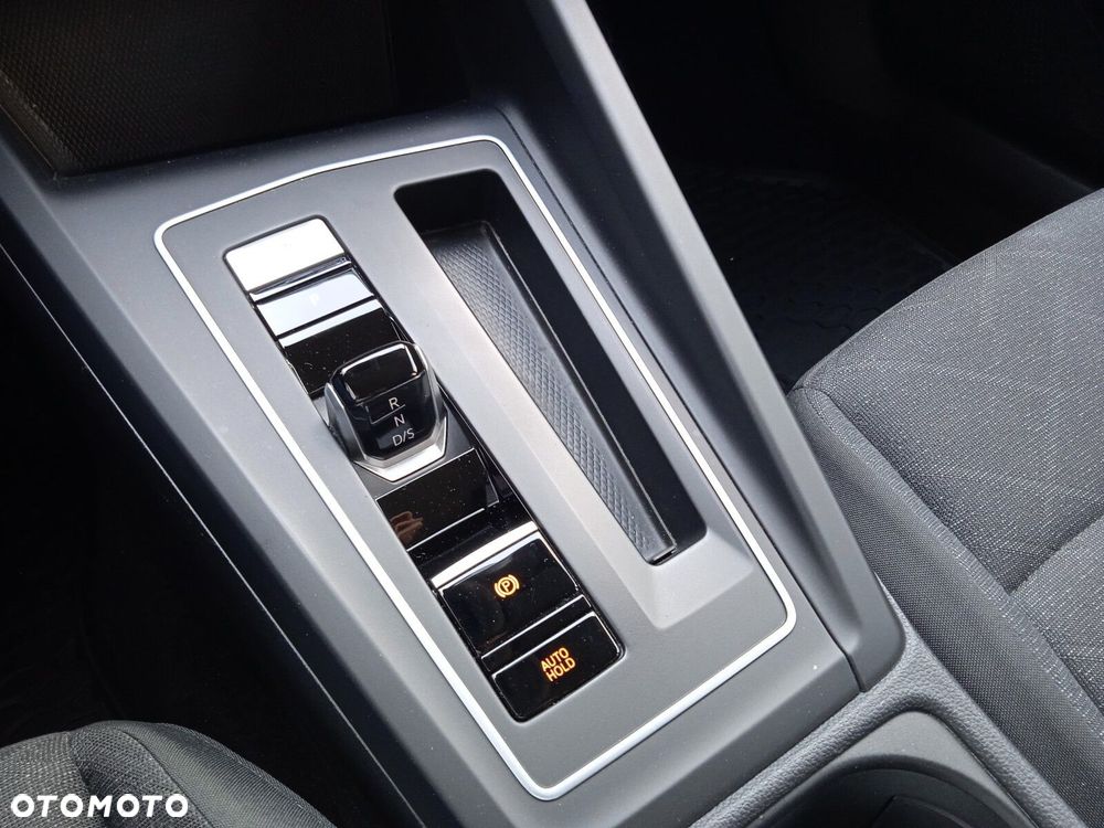 Volkswagen Golf - 20