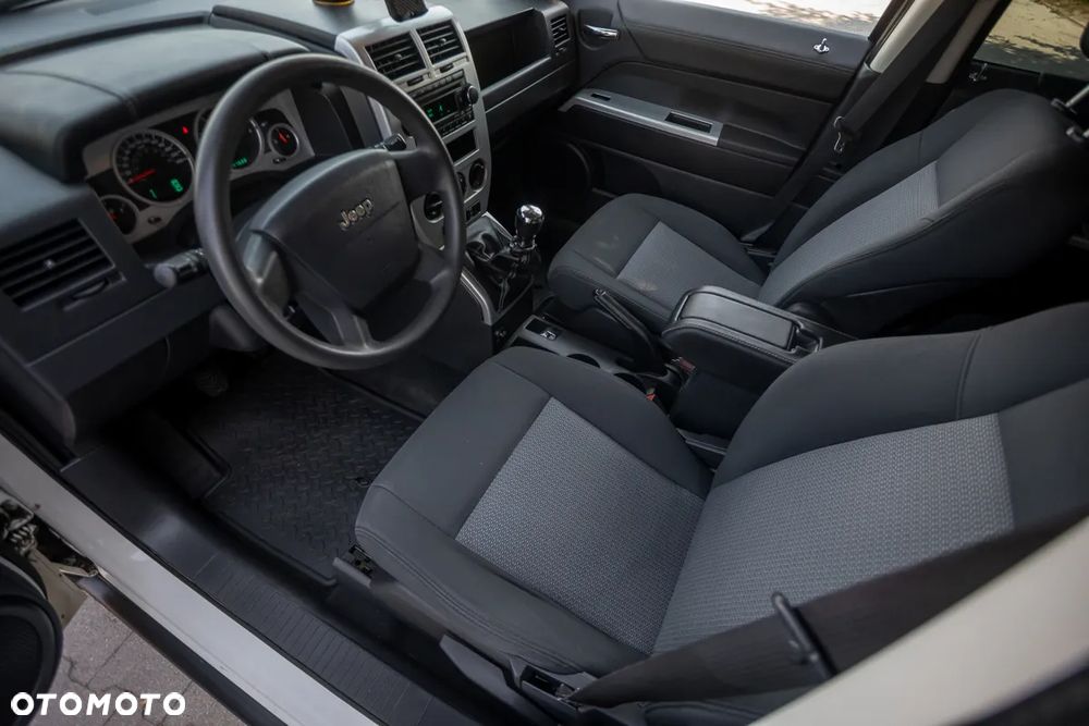 Jeep Patriot - 16