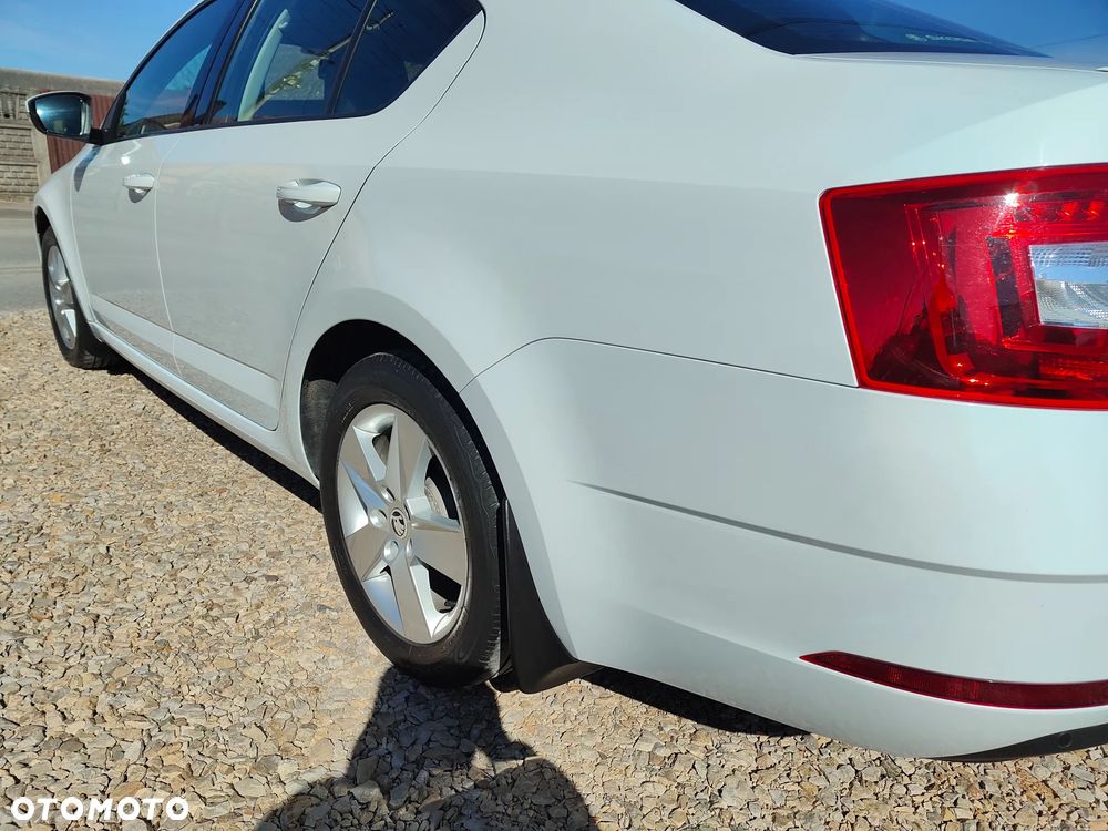 Skoda Octavia 1.5 TSI ACT Style DSG - 10