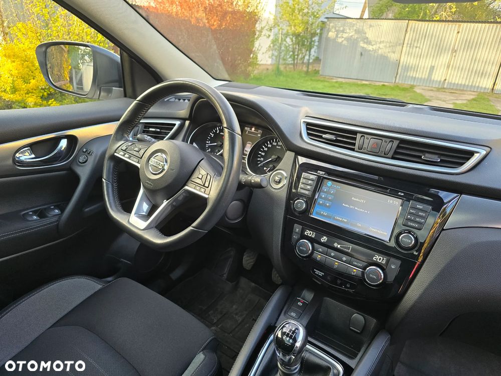 Nissan Qashqai 1.6 DIG-T Tekna - 25