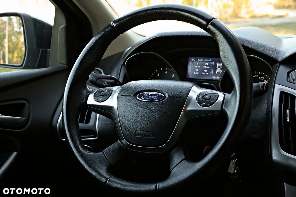 Ford Focus 1.0 EcoBoost Active - 33
