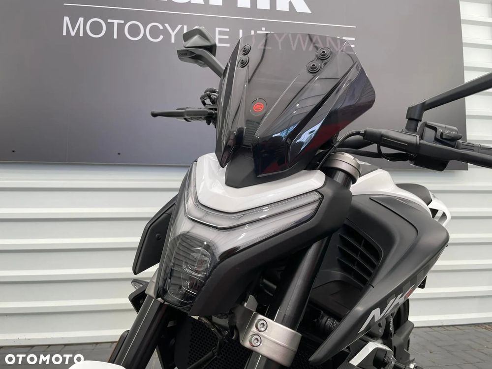 CFMoto 450NK - 8