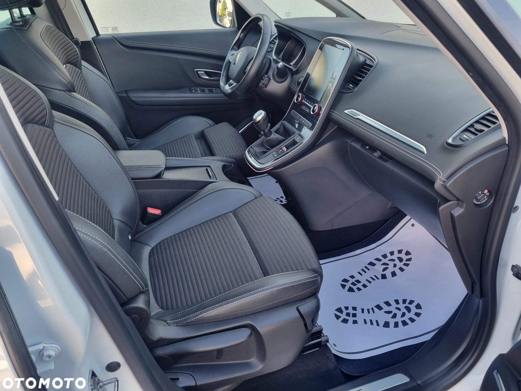 Renault Scenic BLUE dCi 150 BOSE EDITION - 10