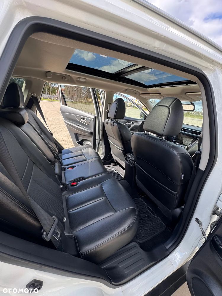 Nissan Rogue 2.5 SL AWD - 16