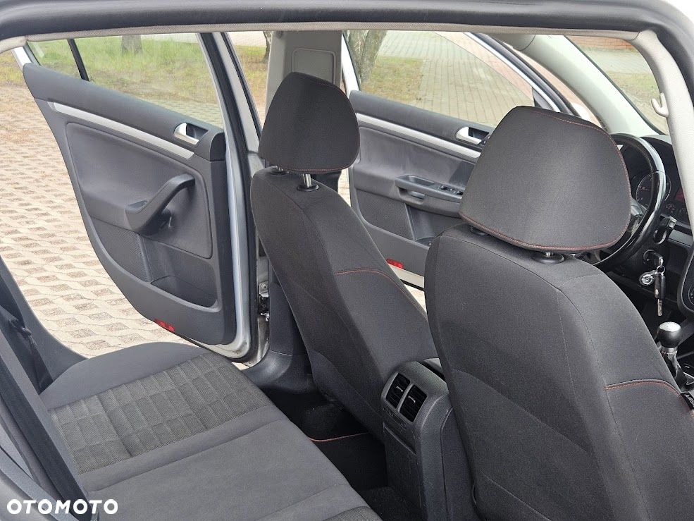Volkswagen Golf 1.9 TDI Sportline - 13