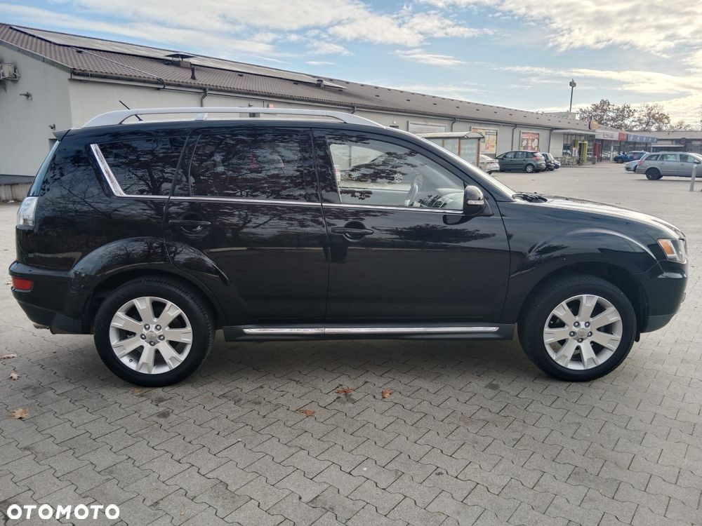 Mitsubishi Outlander 2.0 Intense + NAVI 2WD EU5 - 9