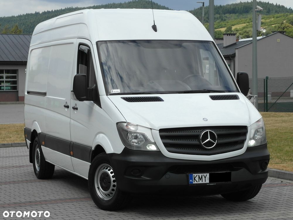 Mercedes-Benz Sprinter - 1