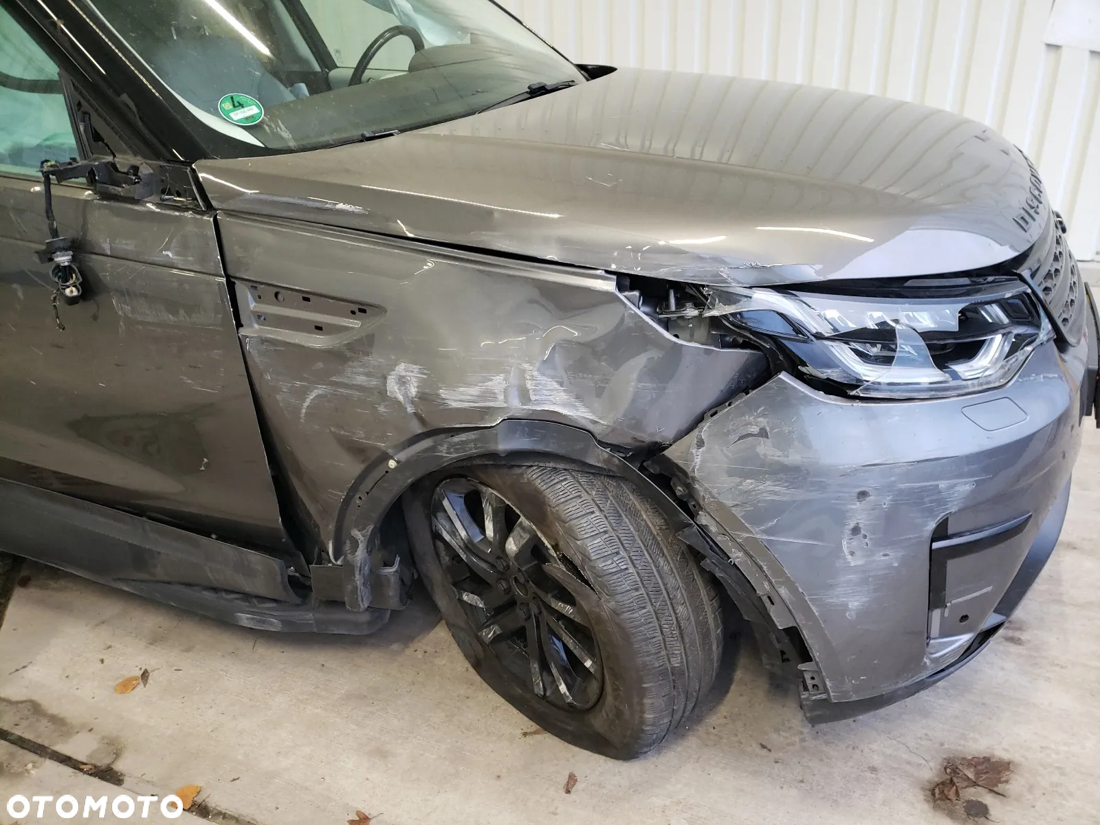 Land Rover Discovery V 3.0 TD6 HSE - 5