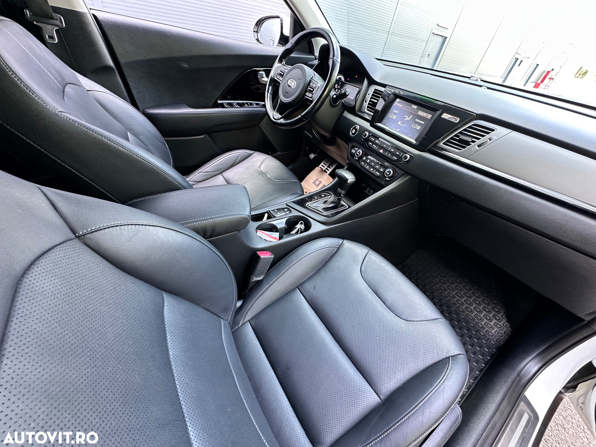 Kia Niro 1.6 GDI 6DCT PHEV Premium - 30