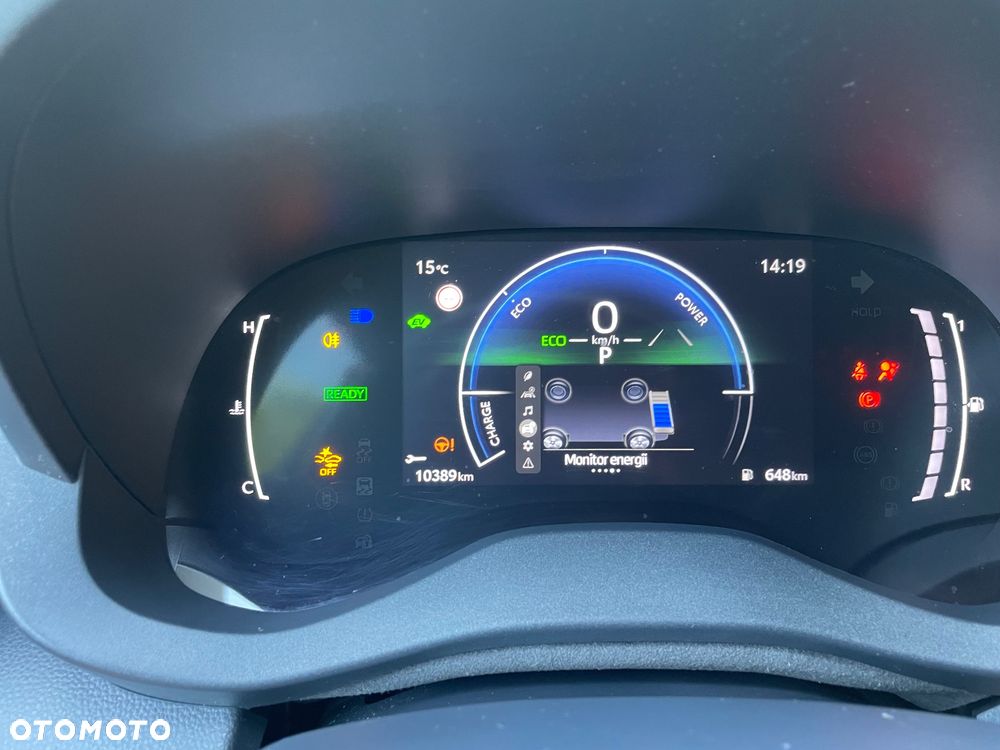Toyota Yaris - 32