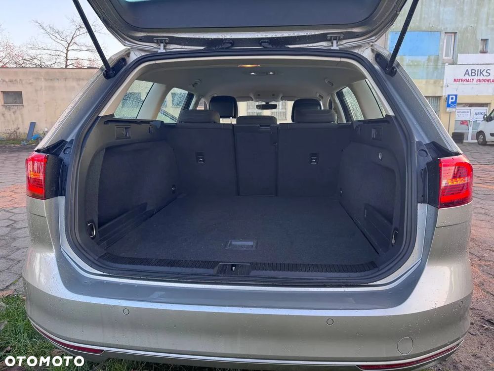 Volkswagen Passat 1.6 TDI BMT Comfortline - 21