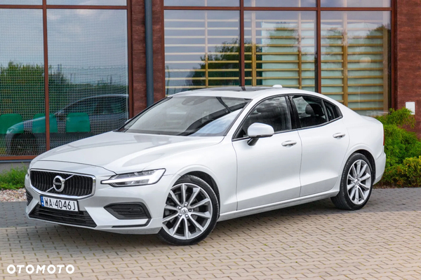 Volvo S60 T5 Drive-E Dynamic Edition (Momentum)