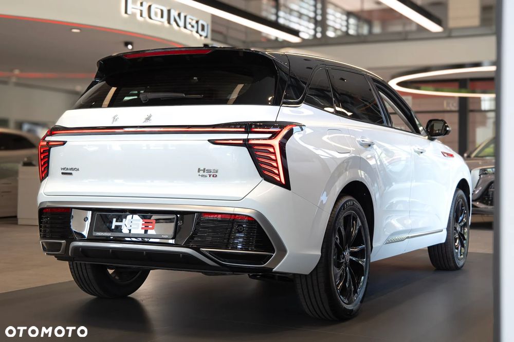 Hongqi HS3 - 15