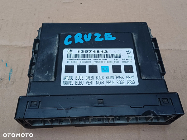 Moduł komfortu OPEL CHEVROLET CRUZE 13574842