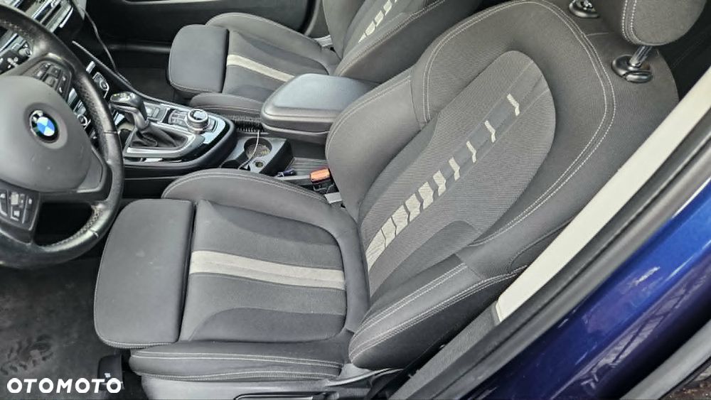 BMW Seria 2 218d xDrive Sport - 11