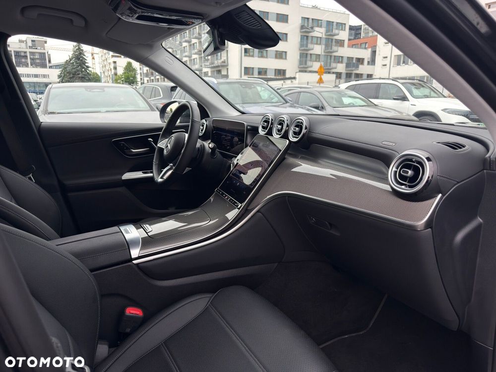 Mercedes-Benz GLC 200 d mHEV 4-Matic Avantgarde - 24